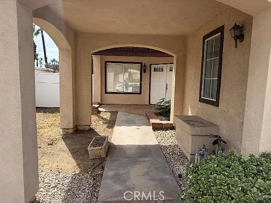 3 bed, 2.5 bath, 1698 sqft, $3,200 — Photo 2