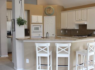 74 N Old Cedar Cir, Spring, TX 77382