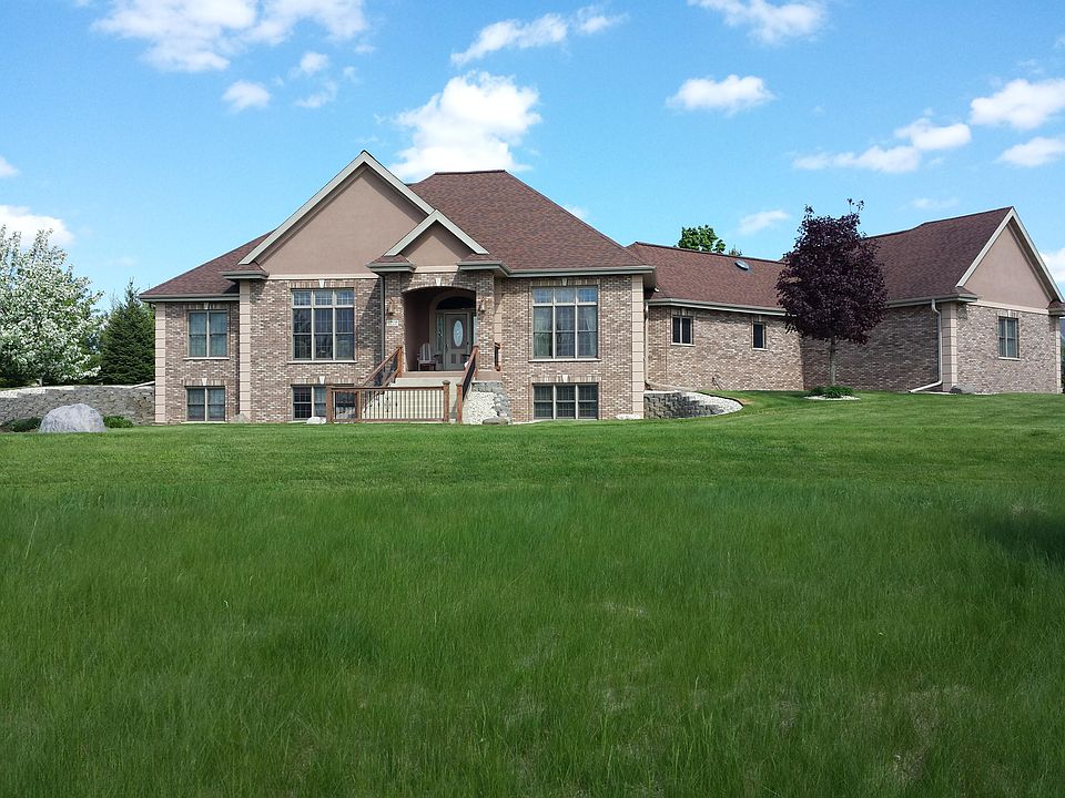 1st image of N78W37508 Tamarack Dr
