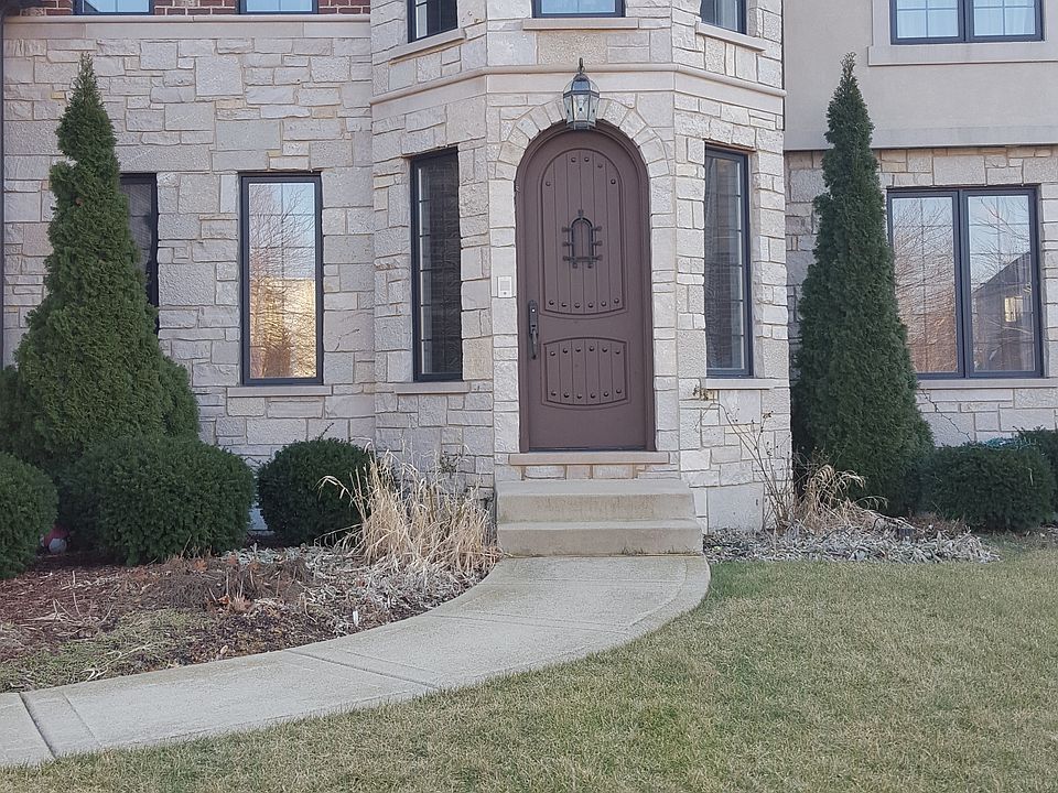 2nd image of 1223 Laura Ln