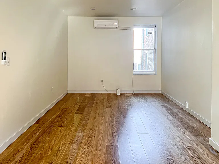 2129 Pine St #2F — Photo 5