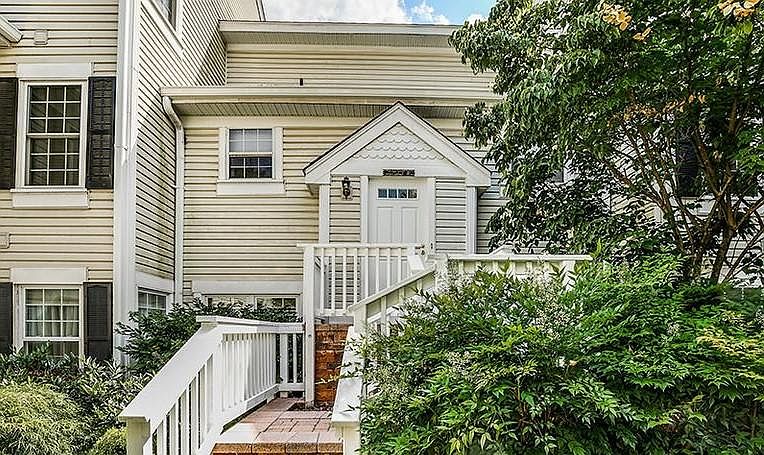 1st image of 2921D S Woodley St #1