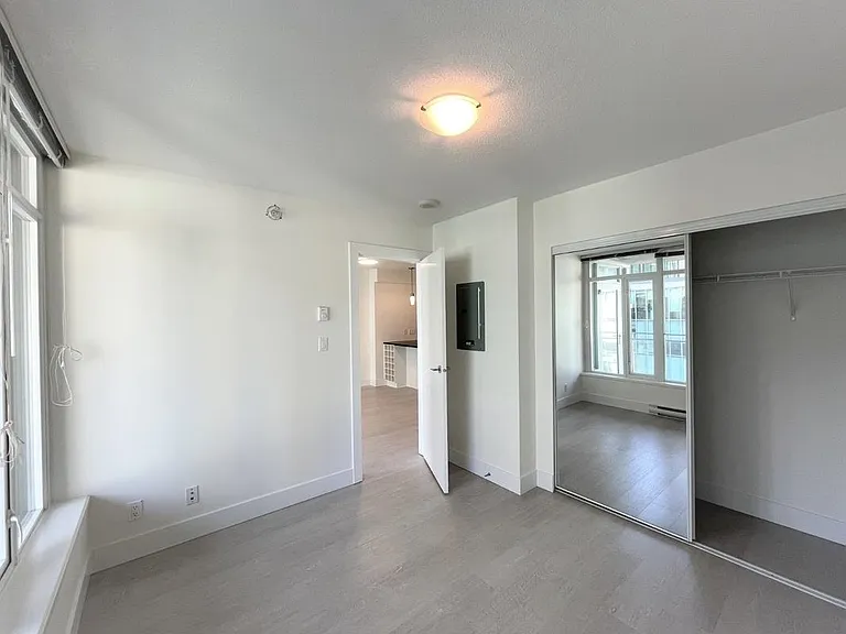 888 Homer St #7F — Photo 8