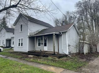 709 N Locust St, Adrian, MI 49221