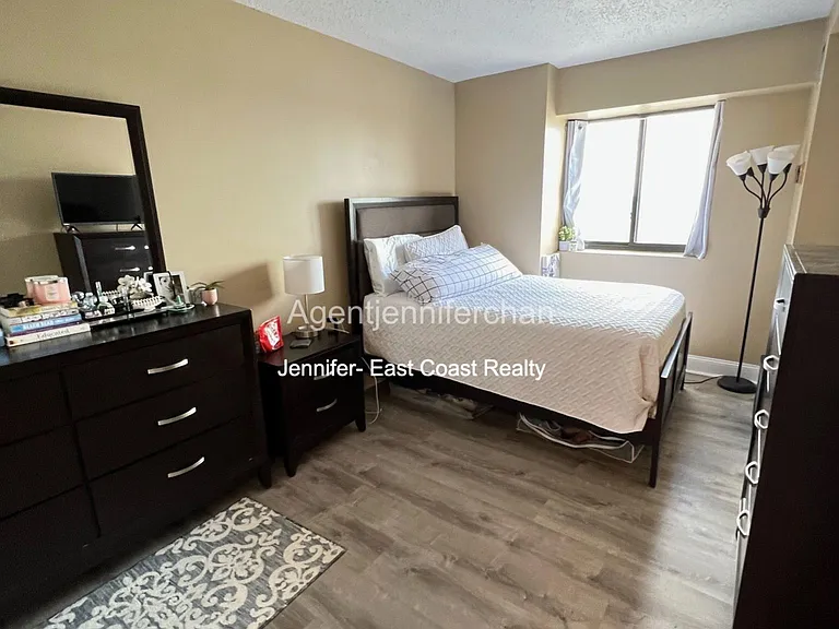 15 N Beacon St #802C — Photo 4