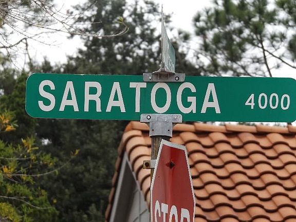 4th image of 3915 Saratoga Dr