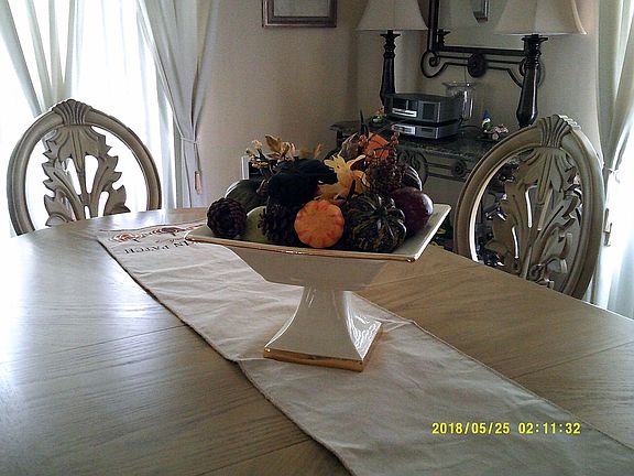 5th image of 2534 Montezuma Ave