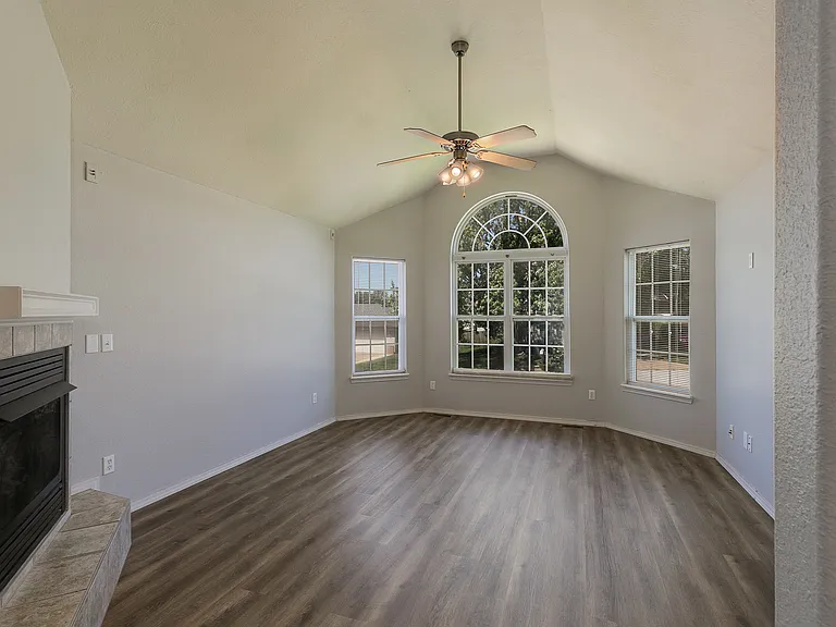Arched ceiling in family area