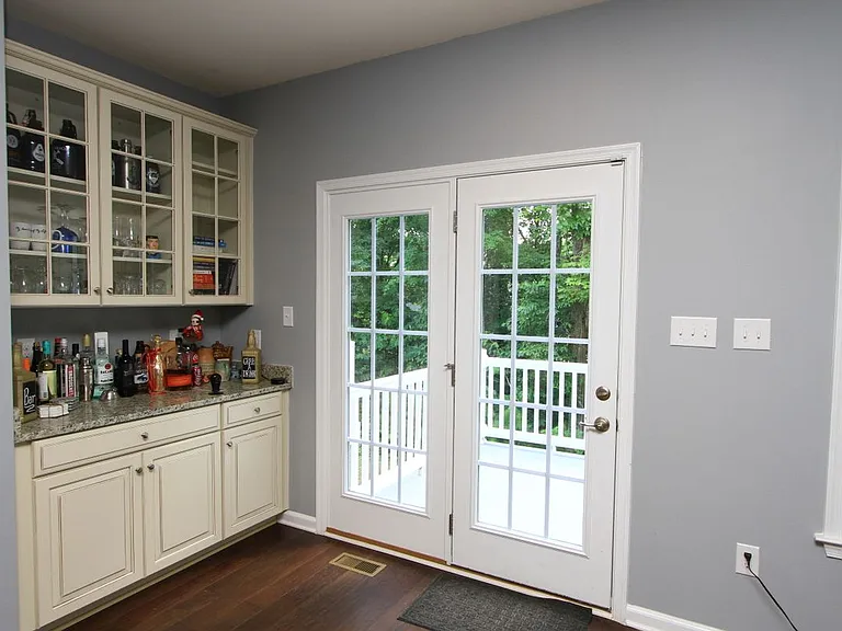 129 Parkway Ct — Photo 16