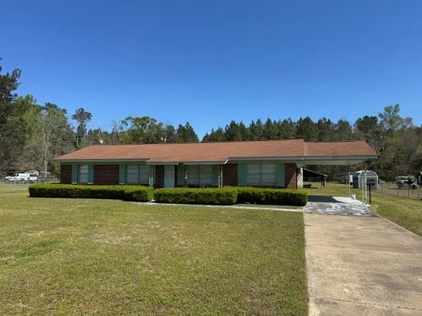 13935 Cottonwood Rd, Cottonwood, AL 36320