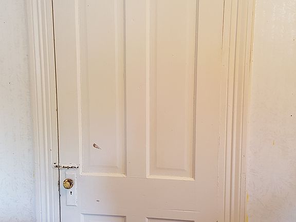 door to laundry room