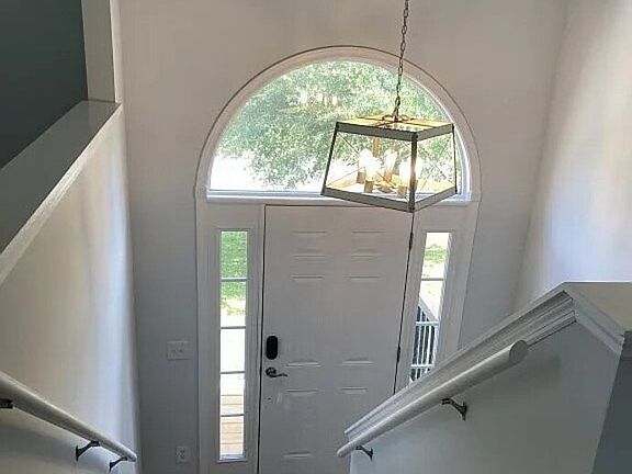 4th image of 129 Ridgewood Cir