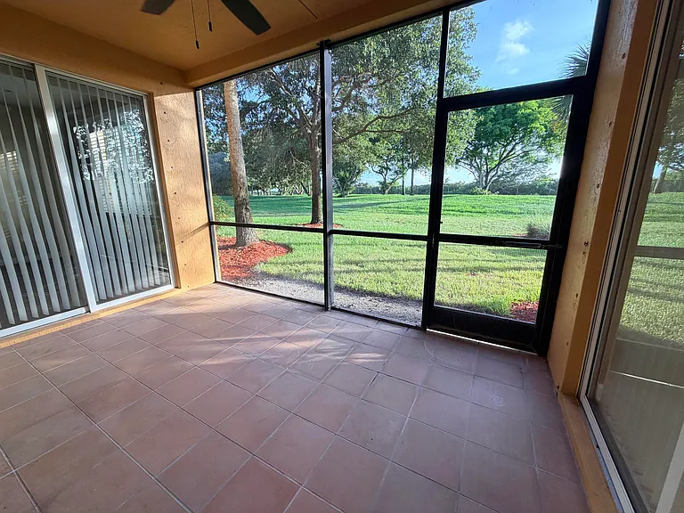 7911 NW 128th Ln #11-C — Photo 11