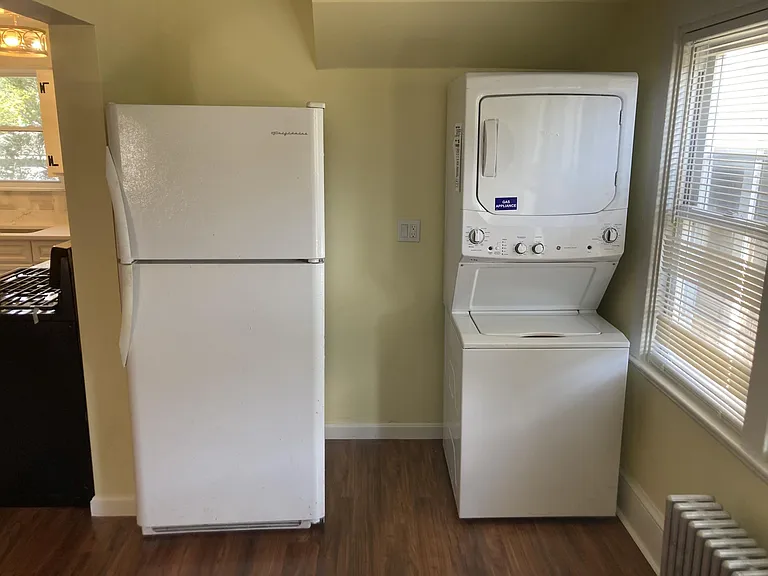 Washer/Dryer in unit
