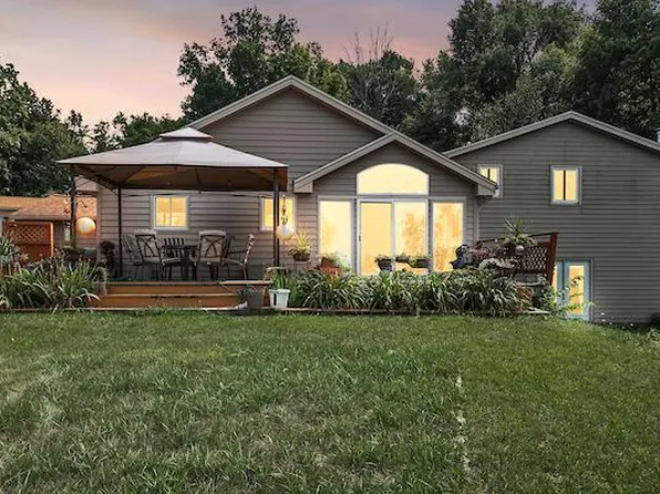 3899 Beaver Dam ROAD, West Bend, WI 53090