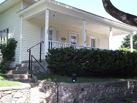 507 N Harrison St — Photo 2