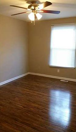 5th image of 429 Helton Dr
