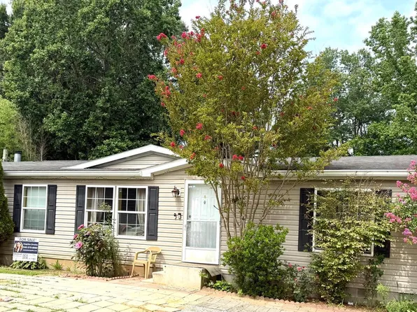 5 Garden Ln, Stafford, VA 22554