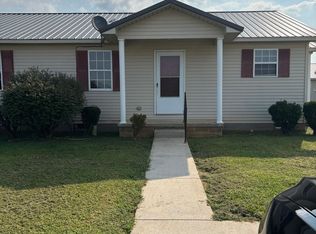 909 Modena Rd, Decherd, TN 37324