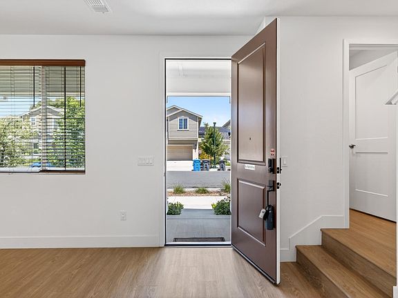 4th image of 2652 Amora Circle