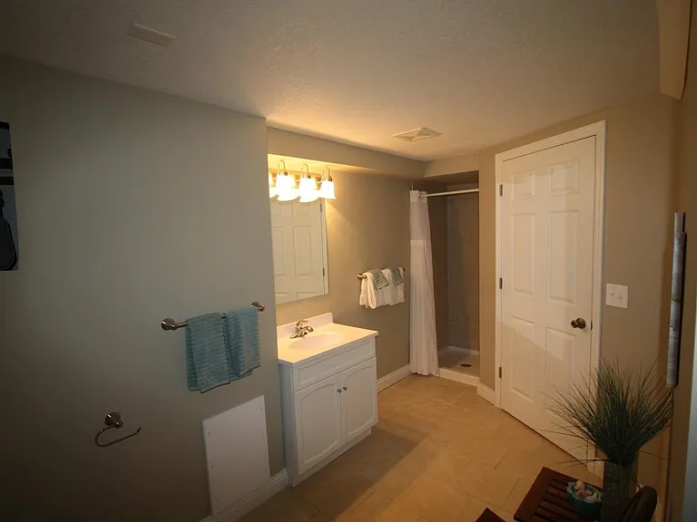 3844 Van Buren St NE — Photo 20