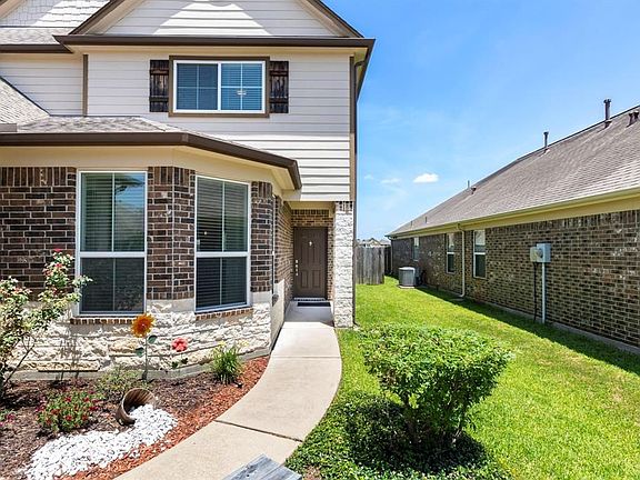 4th image of 19234 Kent Park Dr