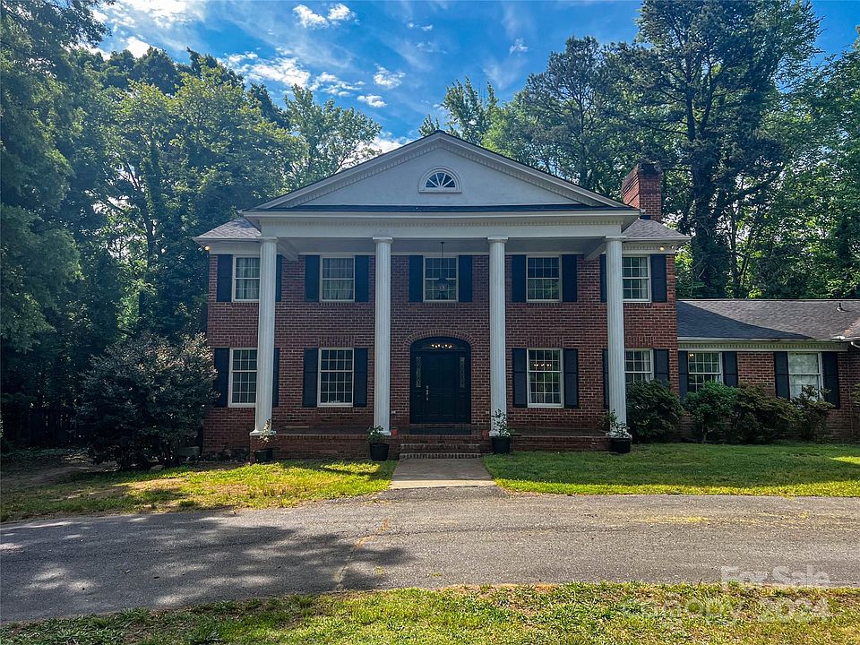1st image of 2300 Heritage Ct