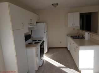 625 N Jackson St, Elkhorn, WI 53121