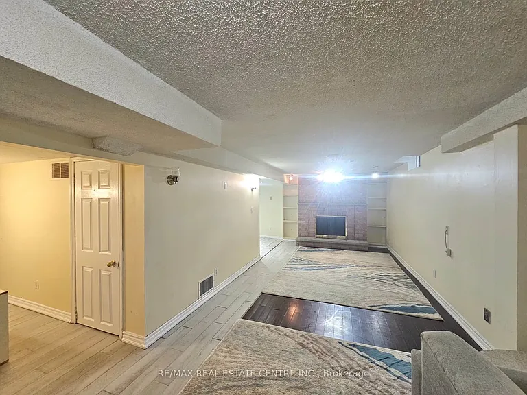 1618 Mistburn Ct #2 — Photo 8