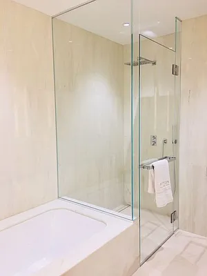 Rented by E Realty International Corp | media 38