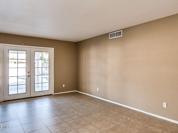 4th image of 2513 S KACHINA Circle
