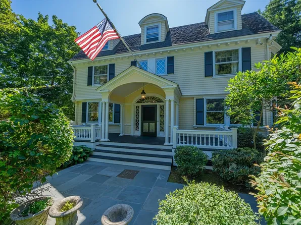 10 Eliot Rd, Lexington, MA 02421
