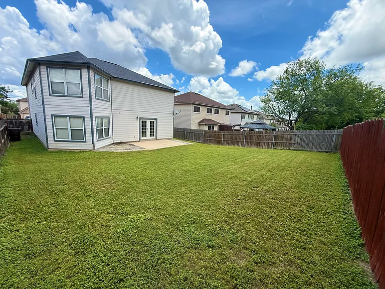 10838 Larson Cavern — Photo 38