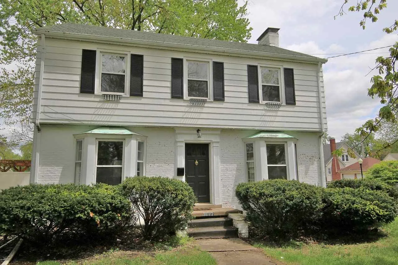 3012 N Sheridan Rd photo 1