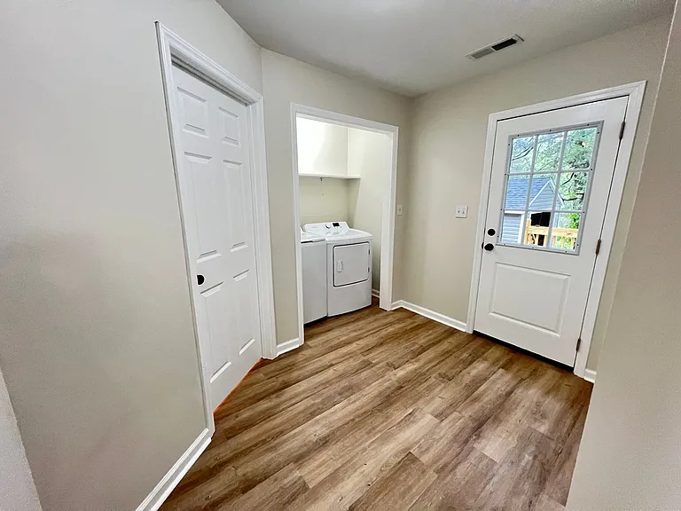 308 N Washington St — Photo 10