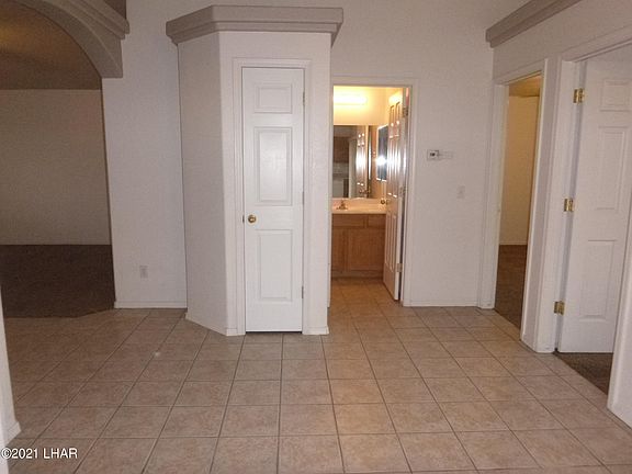 3rd image of 2840 Kiowa Blvd N