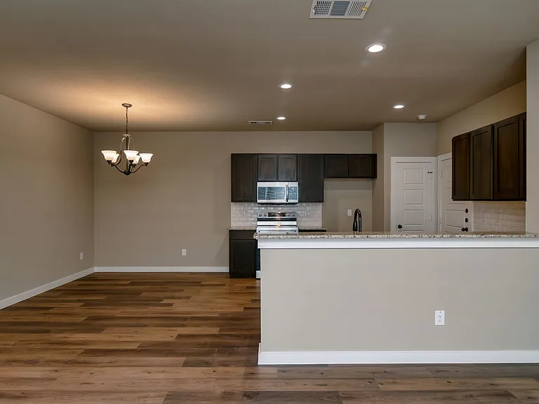 712 Harvest Moon Dr — Photo 7