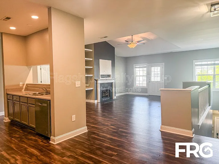 1935 Tara Ct #204 — Photo 16
