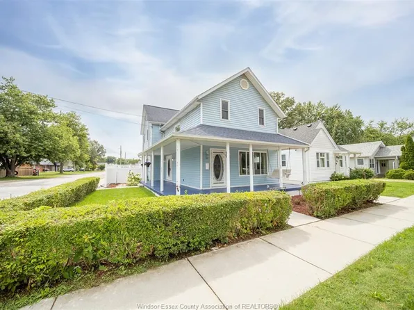 90 Victoria Ave, Essex, ON N8M 1M8