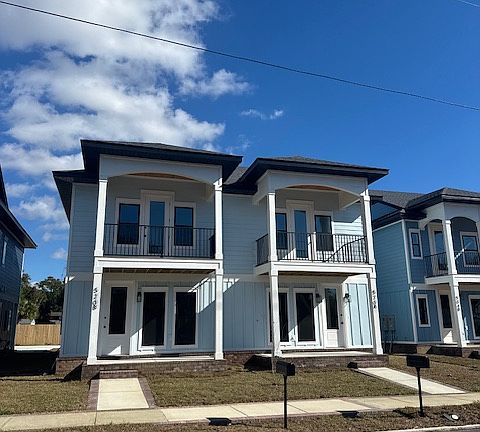 2nd image of 520 N Devilliers St #2