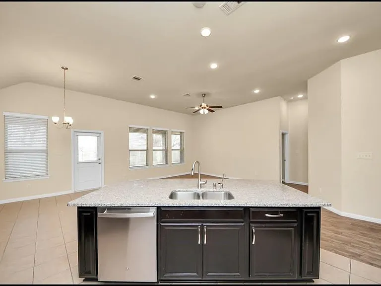 18923 Pine Harvest Ln — Photo 20