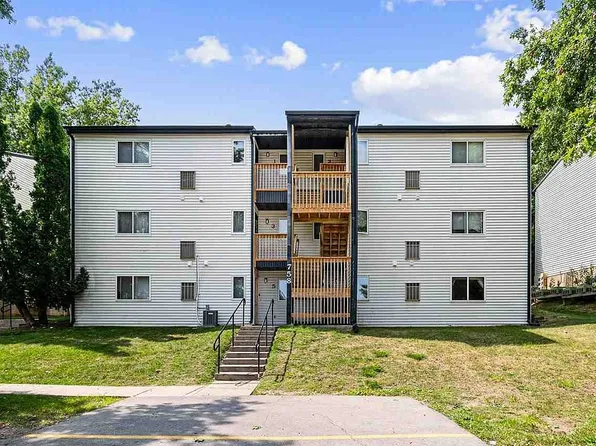 758 Westwinds Dr APT 6, Iowa City, IA 52246