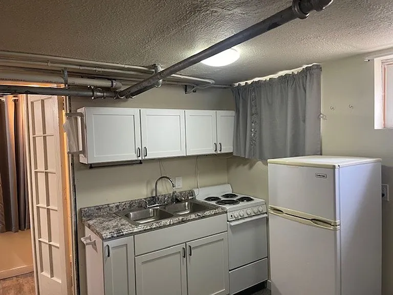 3309 University Ave — Photo 17