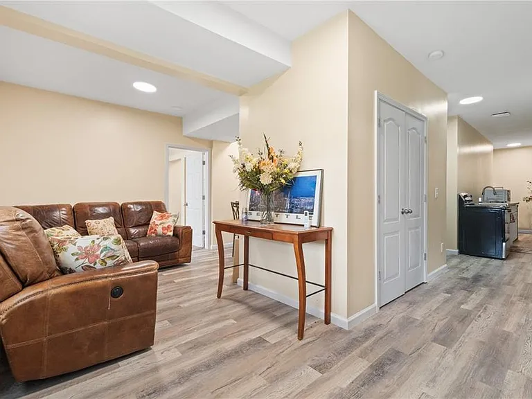 5504 Mountain View Smt — Photo 17
