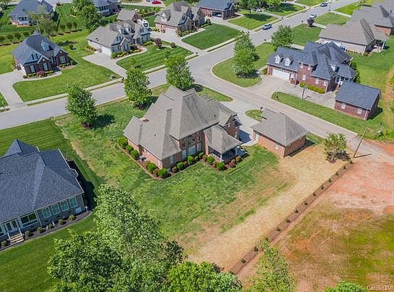 5th image of 312 Wintergreen Ct #69