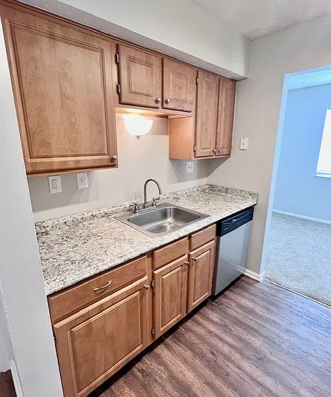 Harbour Club Apartments — Photo 41