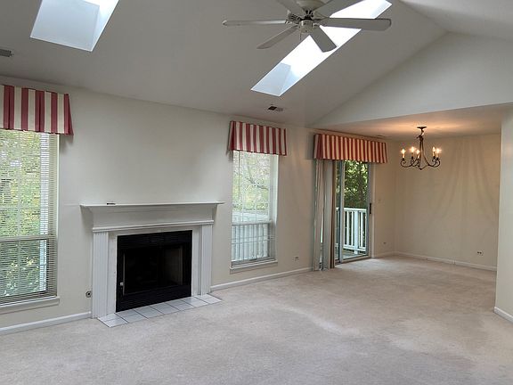 2nd image of 138 Pembroke Cir #138