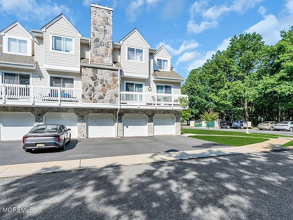 5th image of 4303 Norma Place #4303