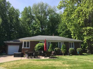 125 Orchard Pl, Burlington, IA 52601