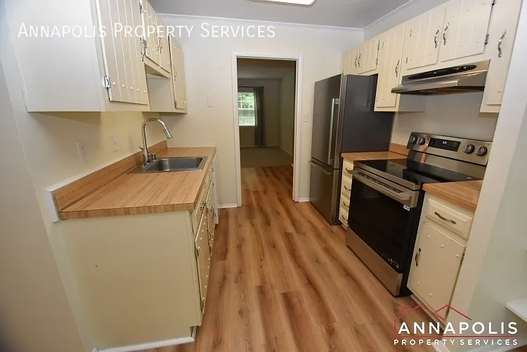 1673 forest hill court — Photo 3